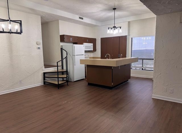 5916 Lago Vista WAY B-10 UP, Lago Vista, TX 78645