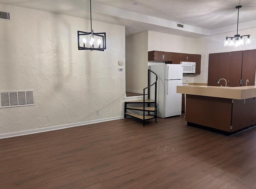 5916 Lago Vista WAY B-10 UP, Lago Vista, TX 78645