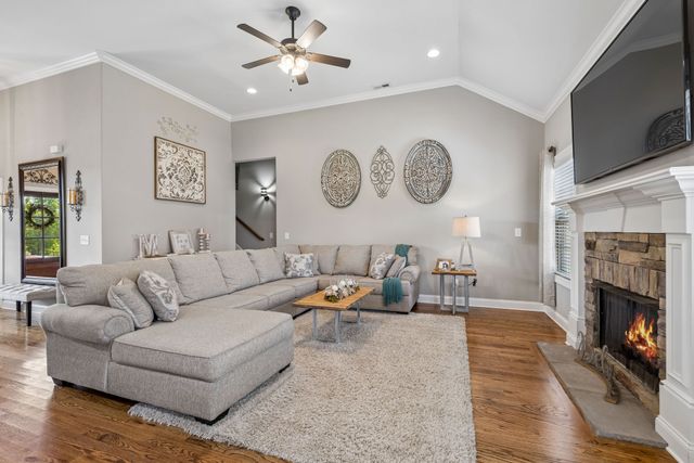 628 Josef Cir, Columbia, TN 38401