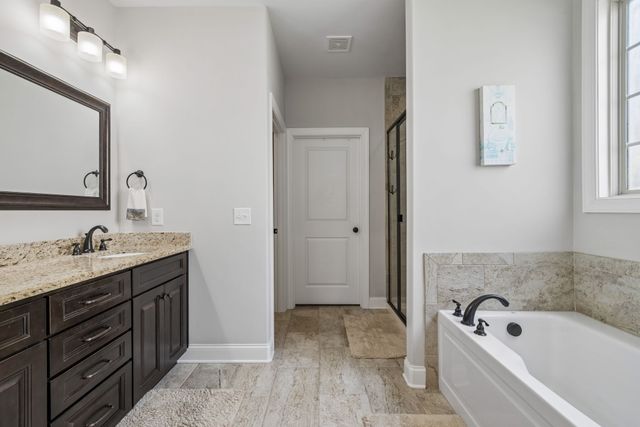 628 Josef Cir, Columbia, TN 38401