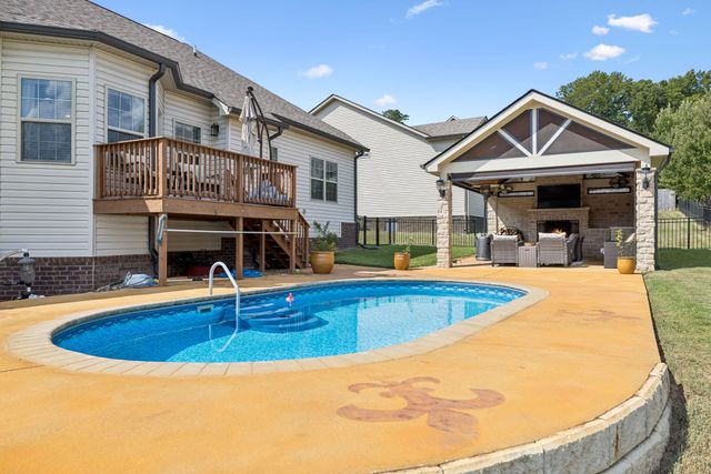 628 Josef Cir, Columbia, TN 38401