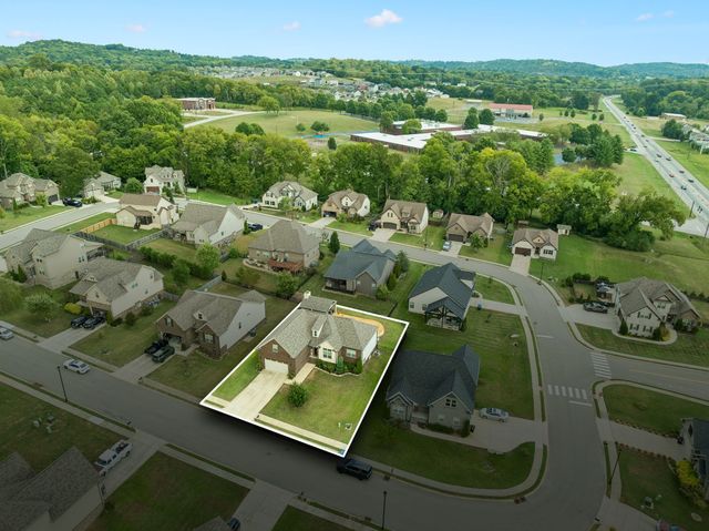 628 Josef Cir, Columbia, TN 38401