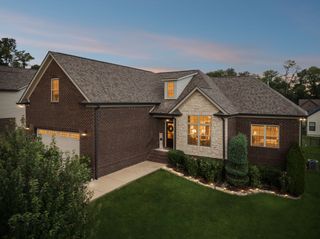 628 Josef Cir, Columbia, TN 38401