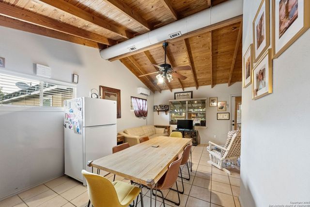 335 Flatrock, Canyon Lake, TX 78133