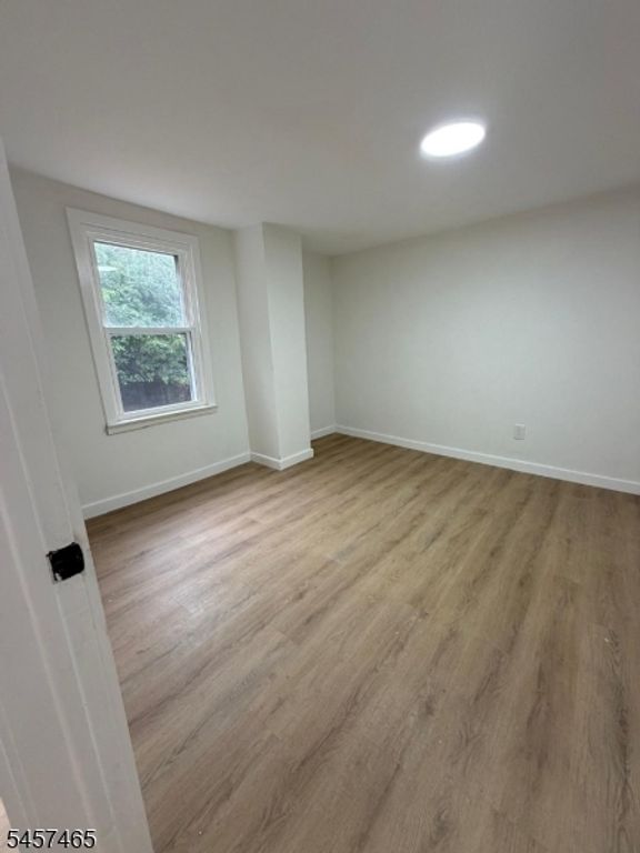 310 Walnut St, Elizabeth City, NJ 07201 — photo 4
