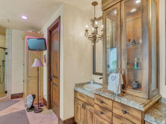 8283 S BAVARIAN CT, Cottonwood Heights, UT 84093