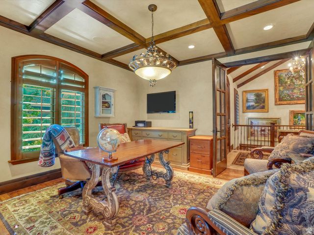 8283 S BAVARIAN CT, Cottonwood Heights, UT 84093