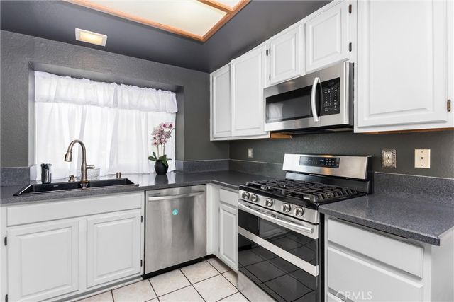 29037 River Run Lane, Highland, CA 92346