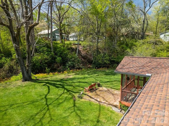 17 Resada Drive, Brevard, NC 28712