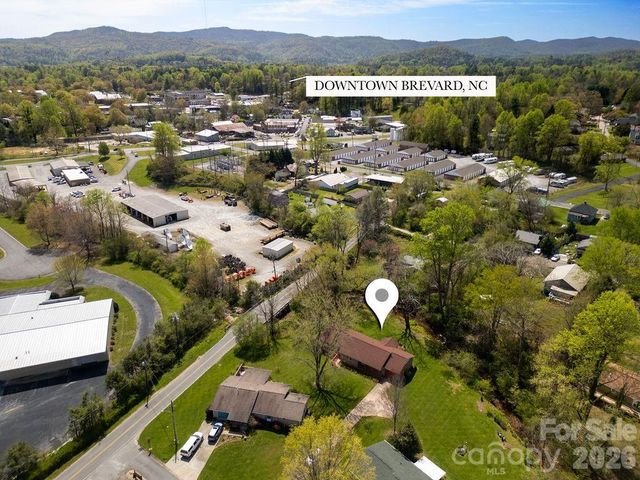 17 Resada Drive, Brevard, NC 28712