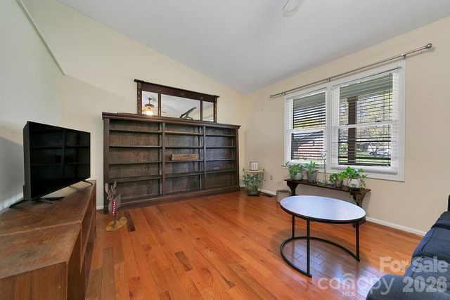 17 Resada Drive, Brevard, NC 28712