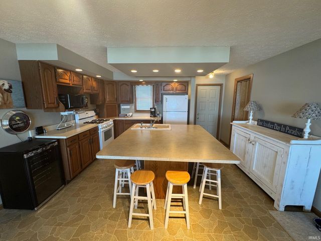 3213 Barrett Road, Rochester, IN 46975