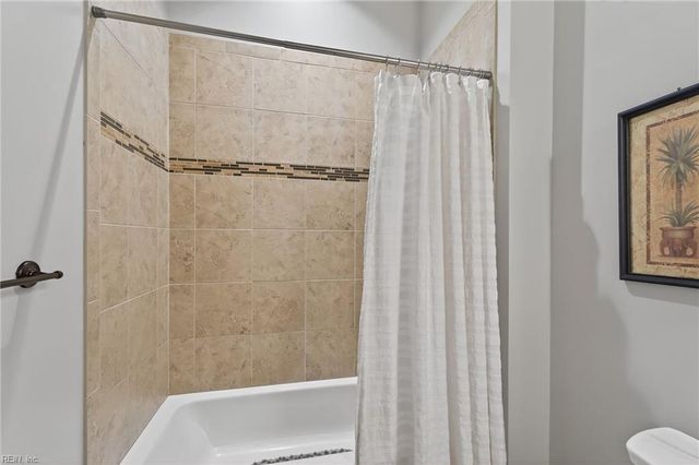104 Batten CV, Carrollton, VA 23314
