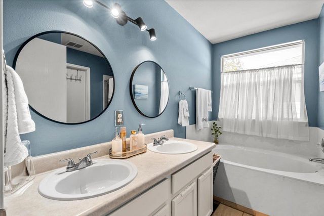 12609 Campana DR, Del Valle, TX 78617