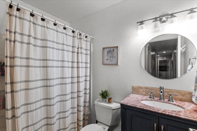 12609 Campana DR, Del Valle, TX 78617