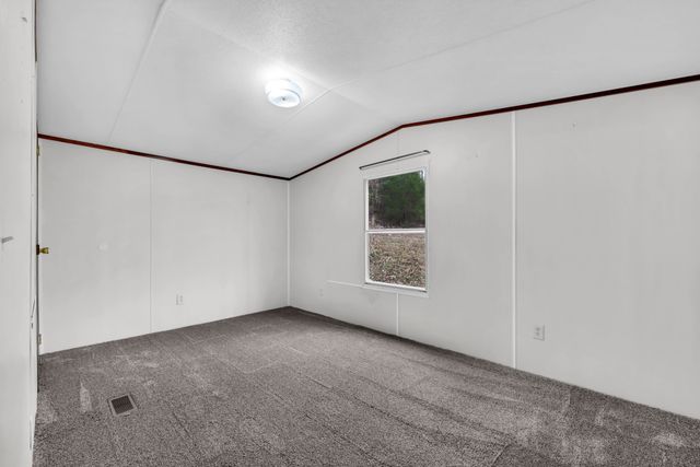 3845 Wickham Rd, Palmyra, TN 37142