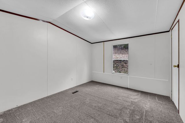 3845 Wickham Rd, Palmyra, TN 37142