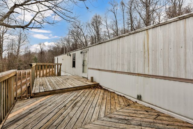 3845 Wickham Rd, Palmyra, TN 37142