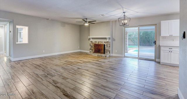 8637 E CAMELBACK Road, Scottsdale, AZ 85251