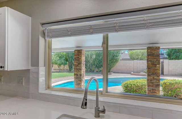 8637 E CAMELBACK Road, Scottsdale, AZ 85251