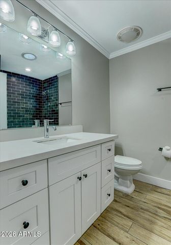 8637 E CAMELBACK Road, Scottsdale, AZ 85251