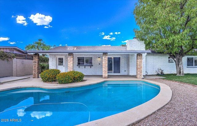 8637 E CAMELBACK Road, Scottsdale, AZ 85251