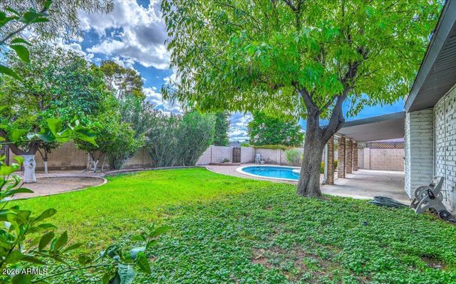 8637 E CAMELBACK Road, Scottsdale, AZ 85251