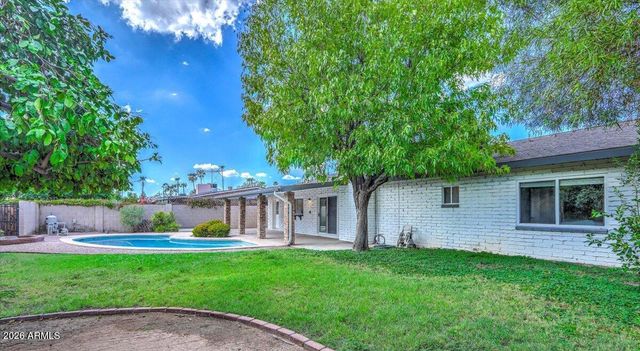 8637 E CAMELBACK Road, Scottsdale, AZ 85251