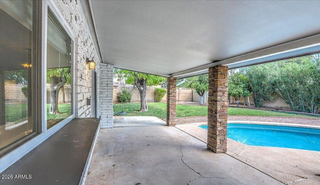 8637 E CAMELBACK Road, Scottsdale, AZ 85251