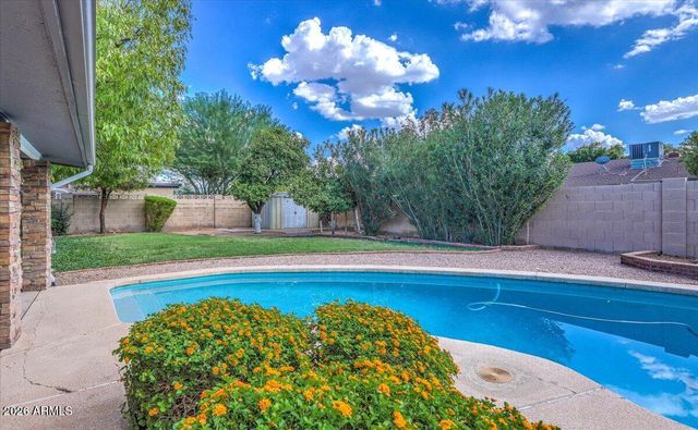 8637 E CAMELBACK Road, Scottsdale, AZ 85251