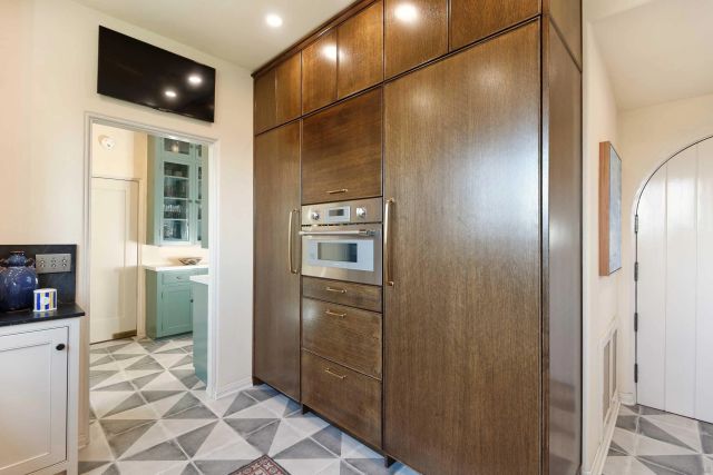 4675 E Talmadge Dr, San Diego, CA 92116