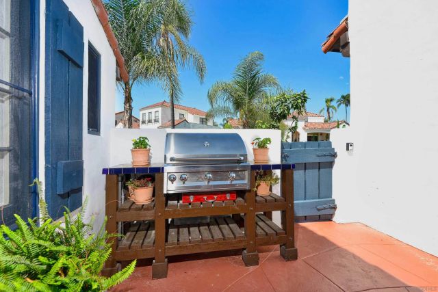 4675 E Talmadge Dr, San Diego, CA 92116