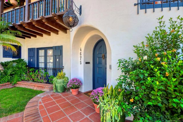 4675 E Talmadge Dr, San Diego, CA 92116