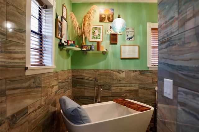 12895 NW GAINESVILLE ROAD, Reddick, FL 32686