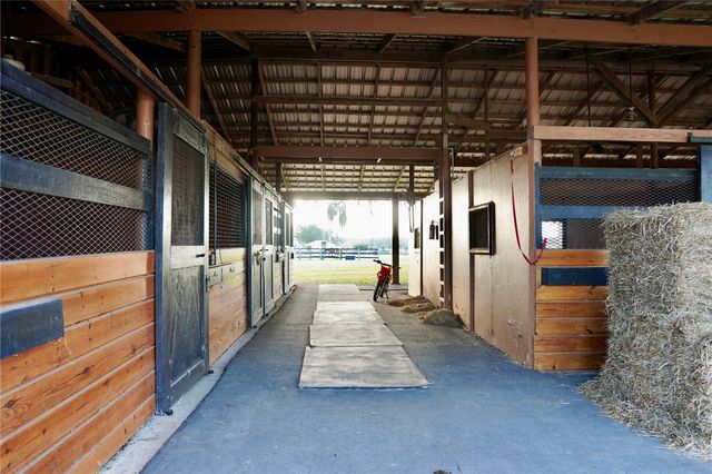 12895 NW GAINESVILLE ROAD, Reddick, FL 32686