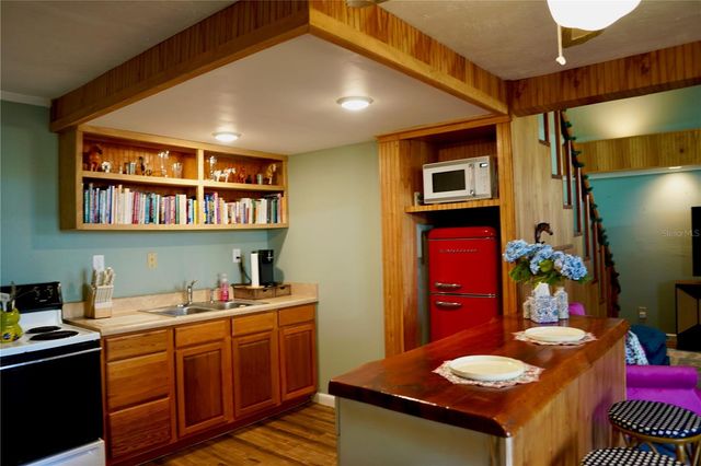 12895 NW GAINESVILLE ROAD, Reddick, FL 32686