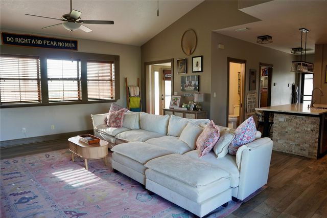 12895 NW GAINESVILLE ROAD, Reddick, FL 32686