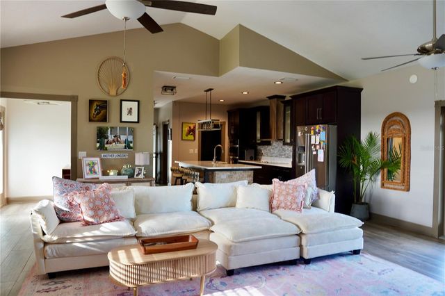 12895 NW GAINESVILLE ROAD, Reddick, FL 32686