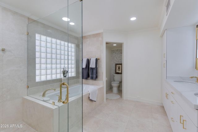 2626 E ARIZONA BILTMORE Circle 40, Phoenix, AZ 85016