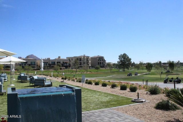 2626 E ARIZONA BILTMORE Circle 40, Phoenix, AZ 85016