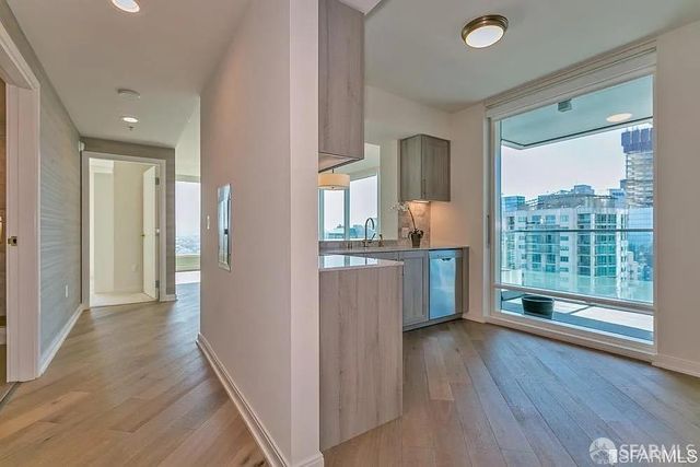 401 Harrison Street 18B, San Francisco, CA 94105