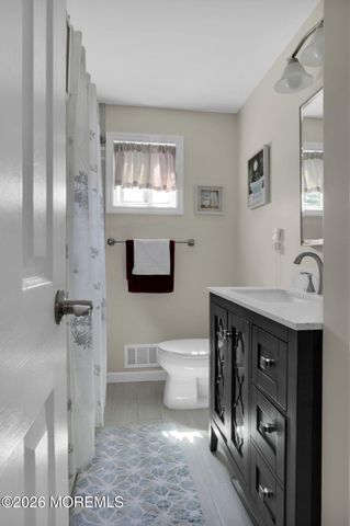 23 Coral Drive, Hazlet, NJ 07730