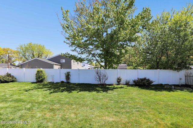 23 Coral Drive, Hazlet, NJ 07730