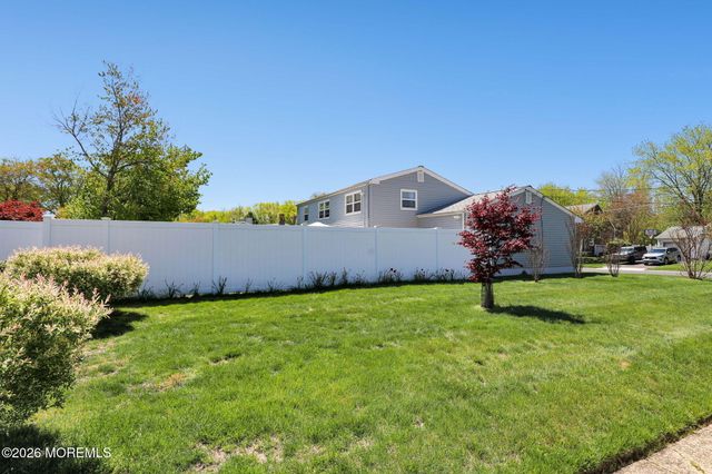 23 Coral Drive, Hazlet, NJ 07730