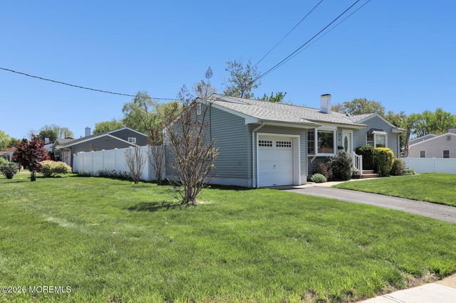 23 Coral Drive, Hazlet, NJ 07730