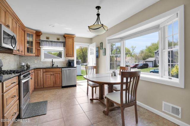 23 Coral Drive, Hazlet, NJ 07730