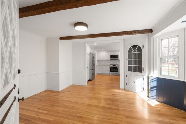 262 Cochituate Rd, Wayland, MA 01778