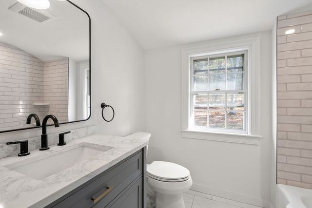 262 Cochituate Rd, Wayland, MA 01778