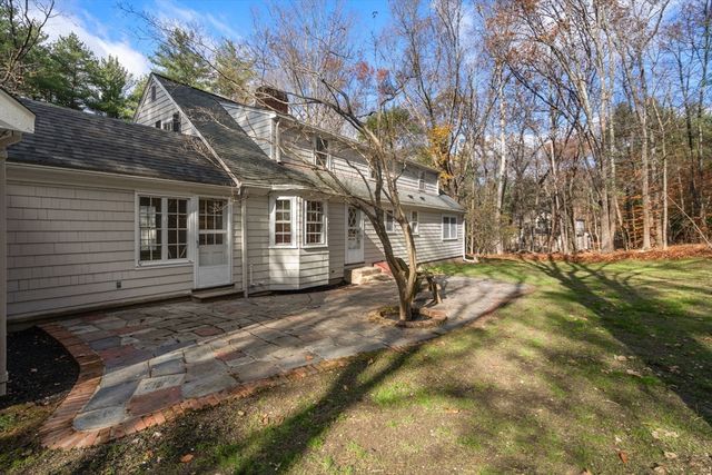 262 Cochituate Rd, Wayland, MA 01778