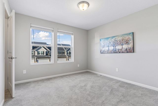 9653 4th Street Lane N, Lake Elmo, MN 55042